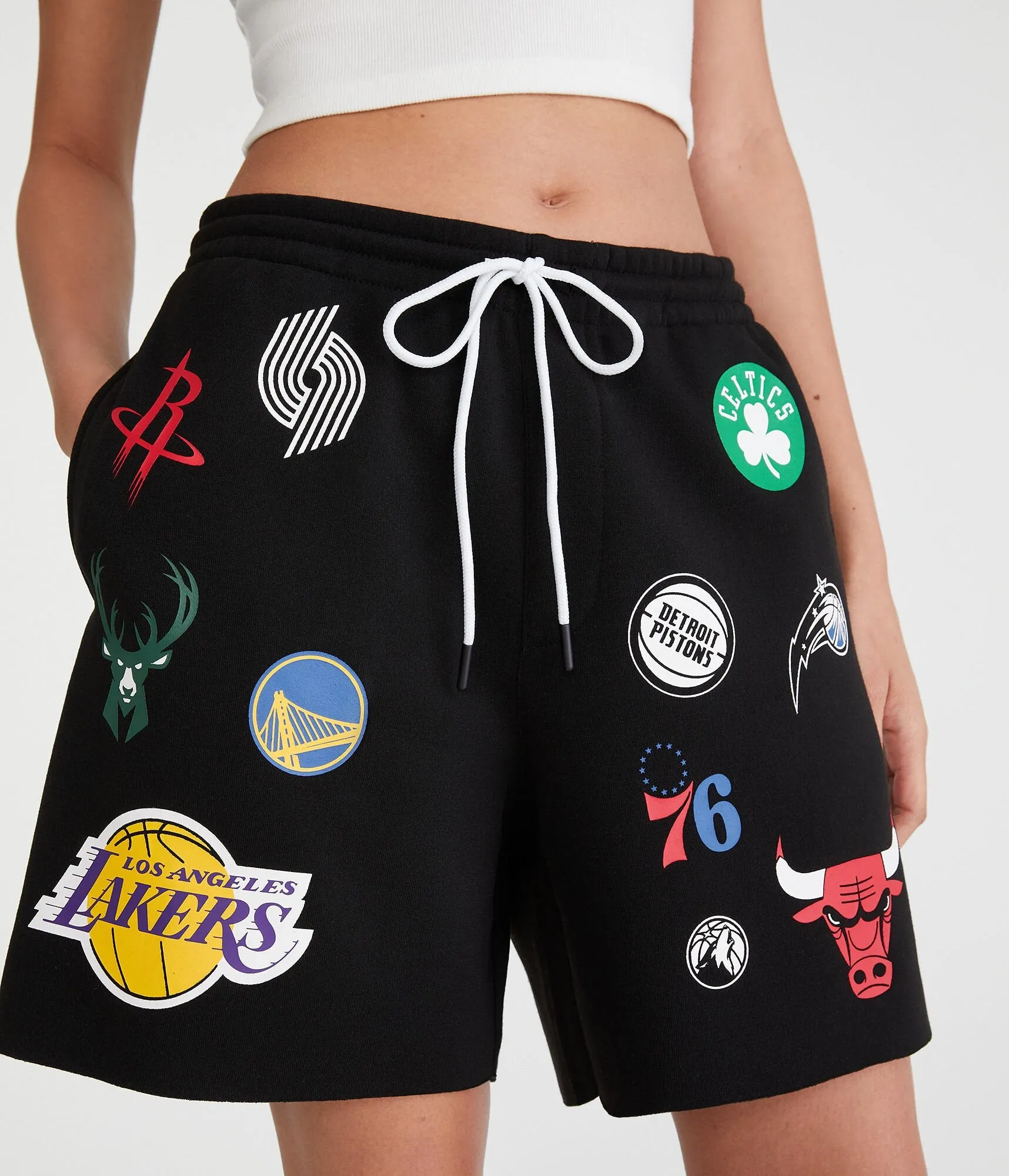 Aeropostale Nba Team Logos Fleece Shorts 6"