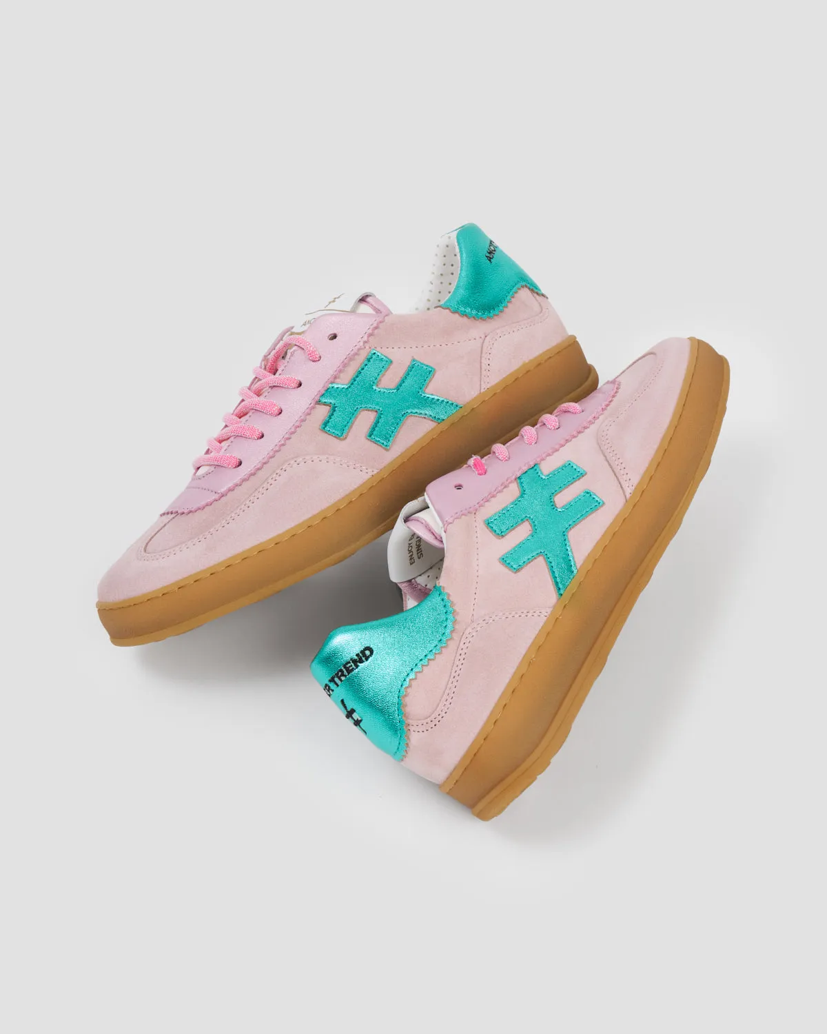 Another Trend Iconic Trainers Rose