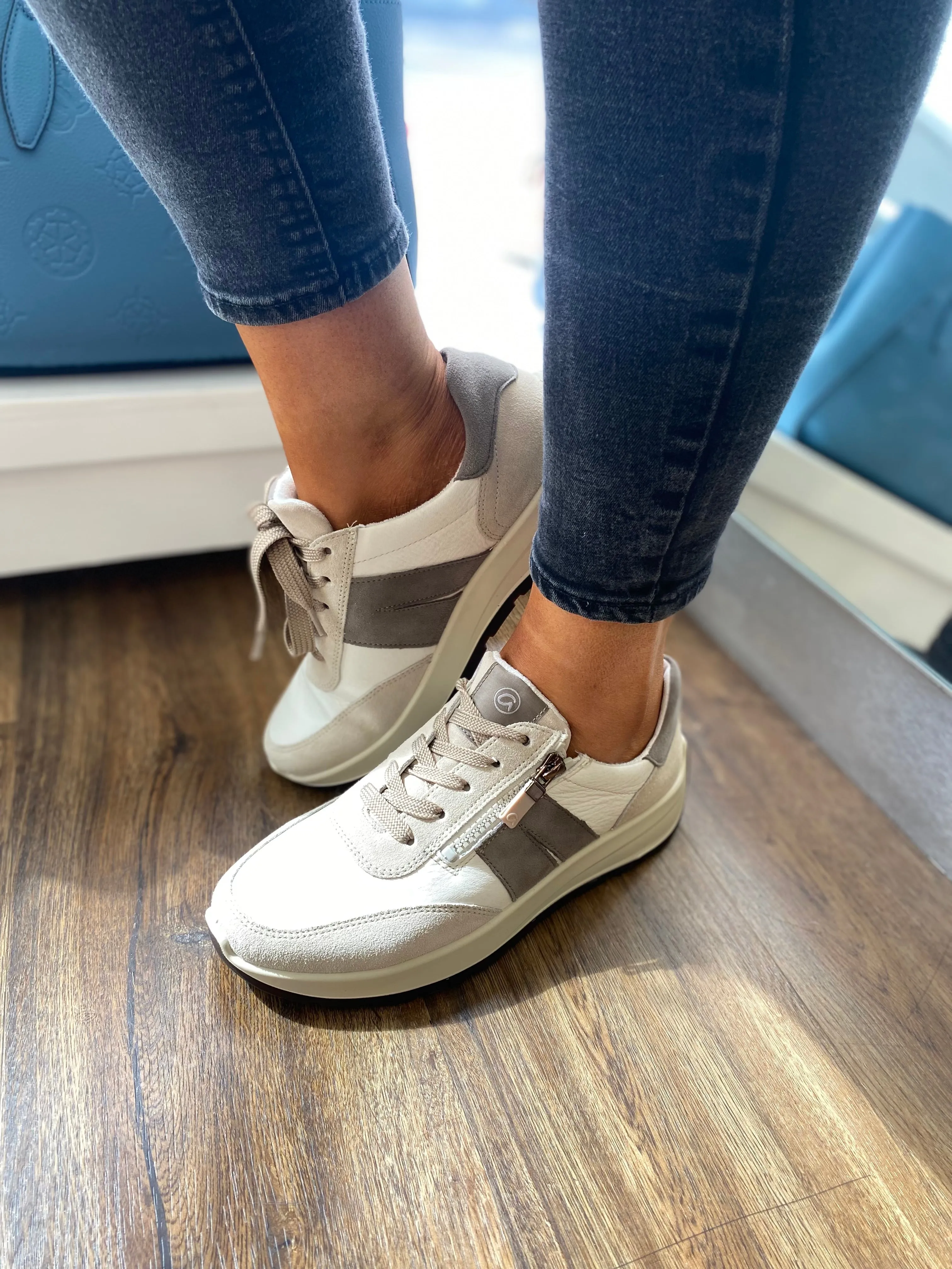 Ara New York Trainer