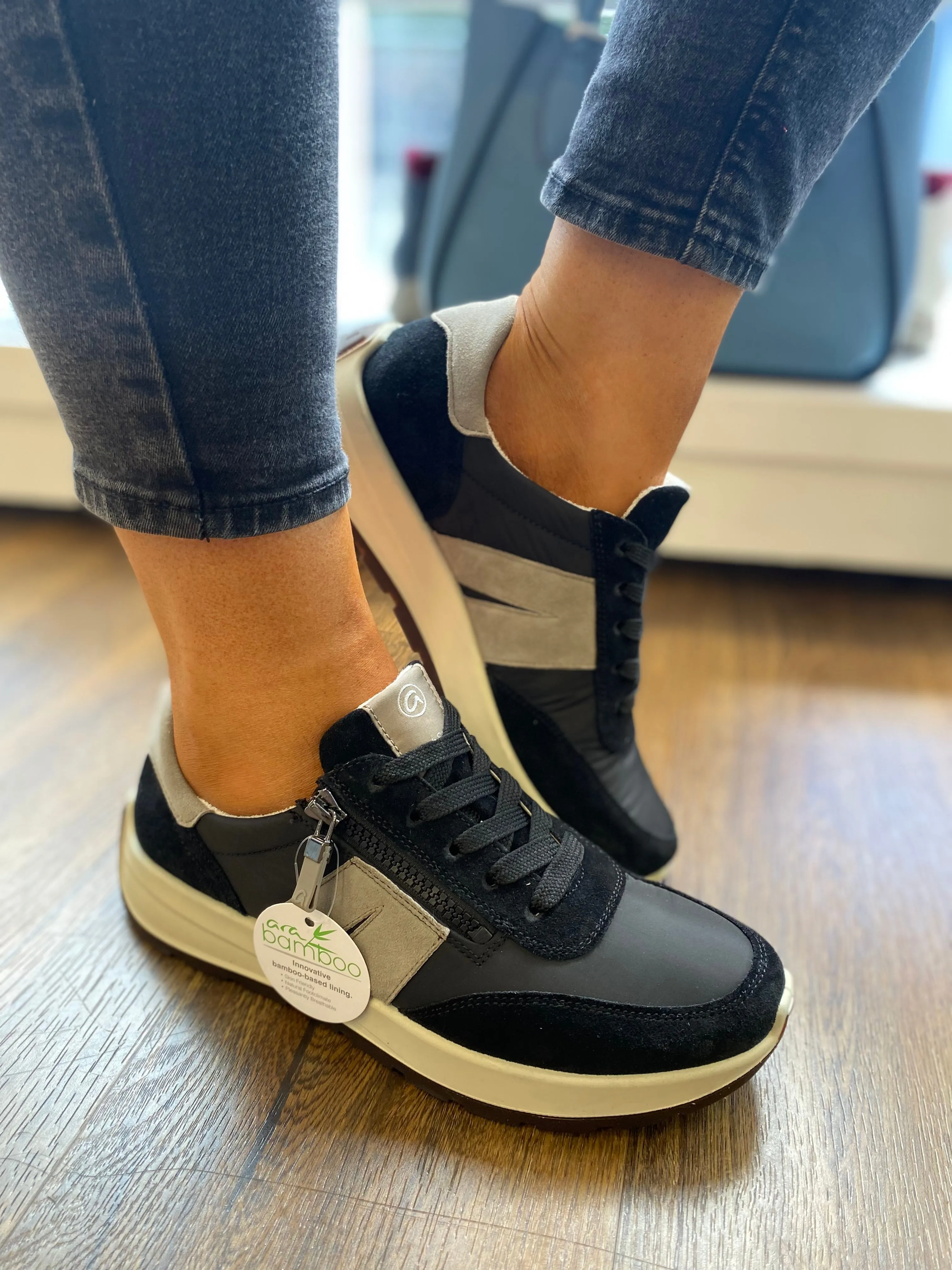 Ara New York Trainer
