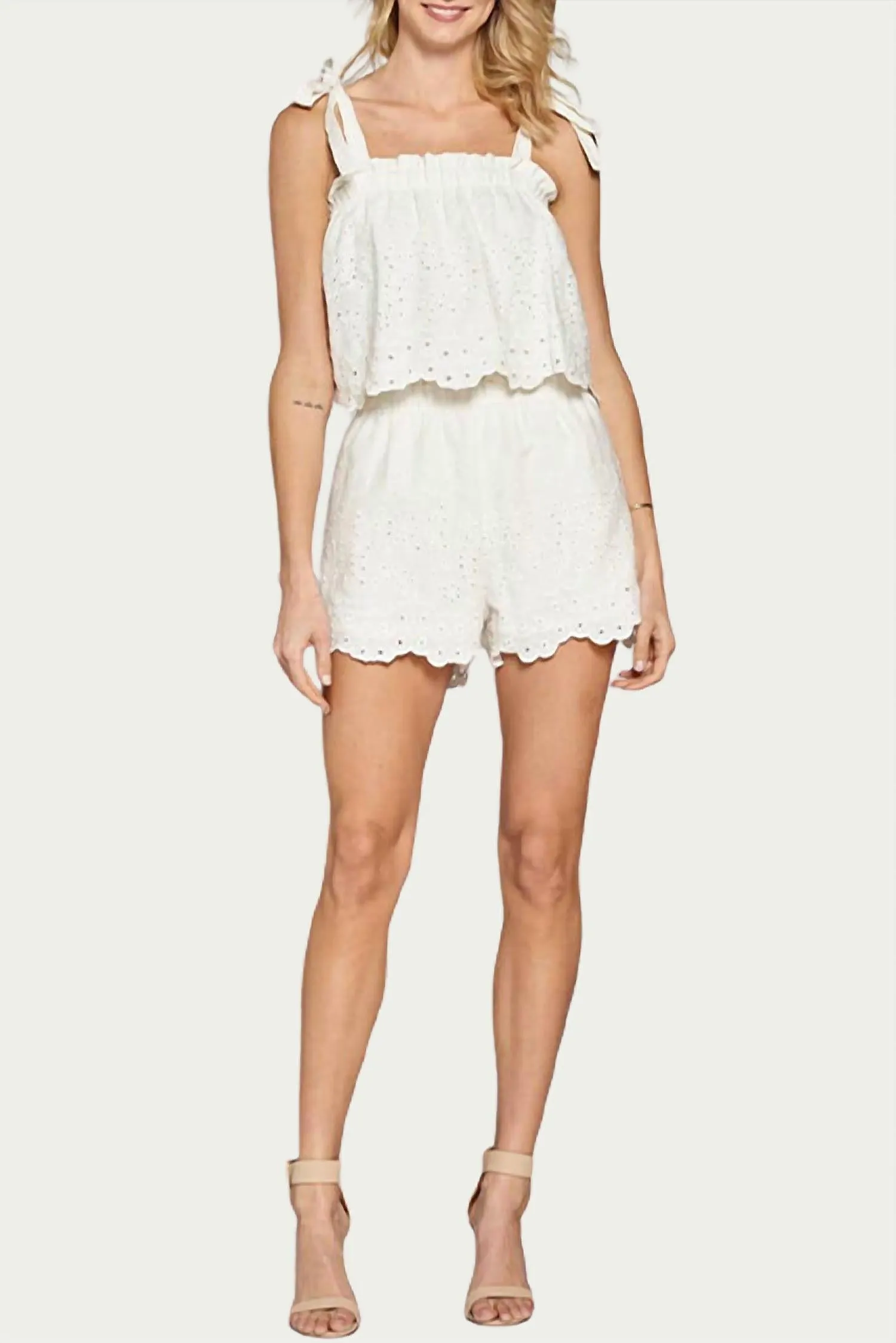 Broderie Anglaise Paperbag Short In White