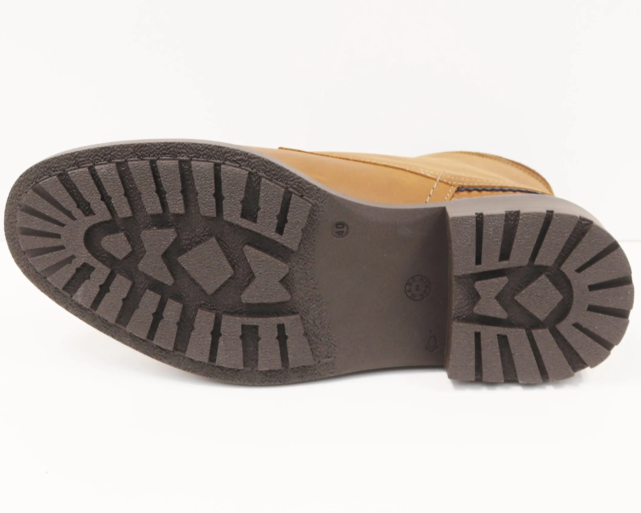 CAP TOE WATERPROOF BOOT