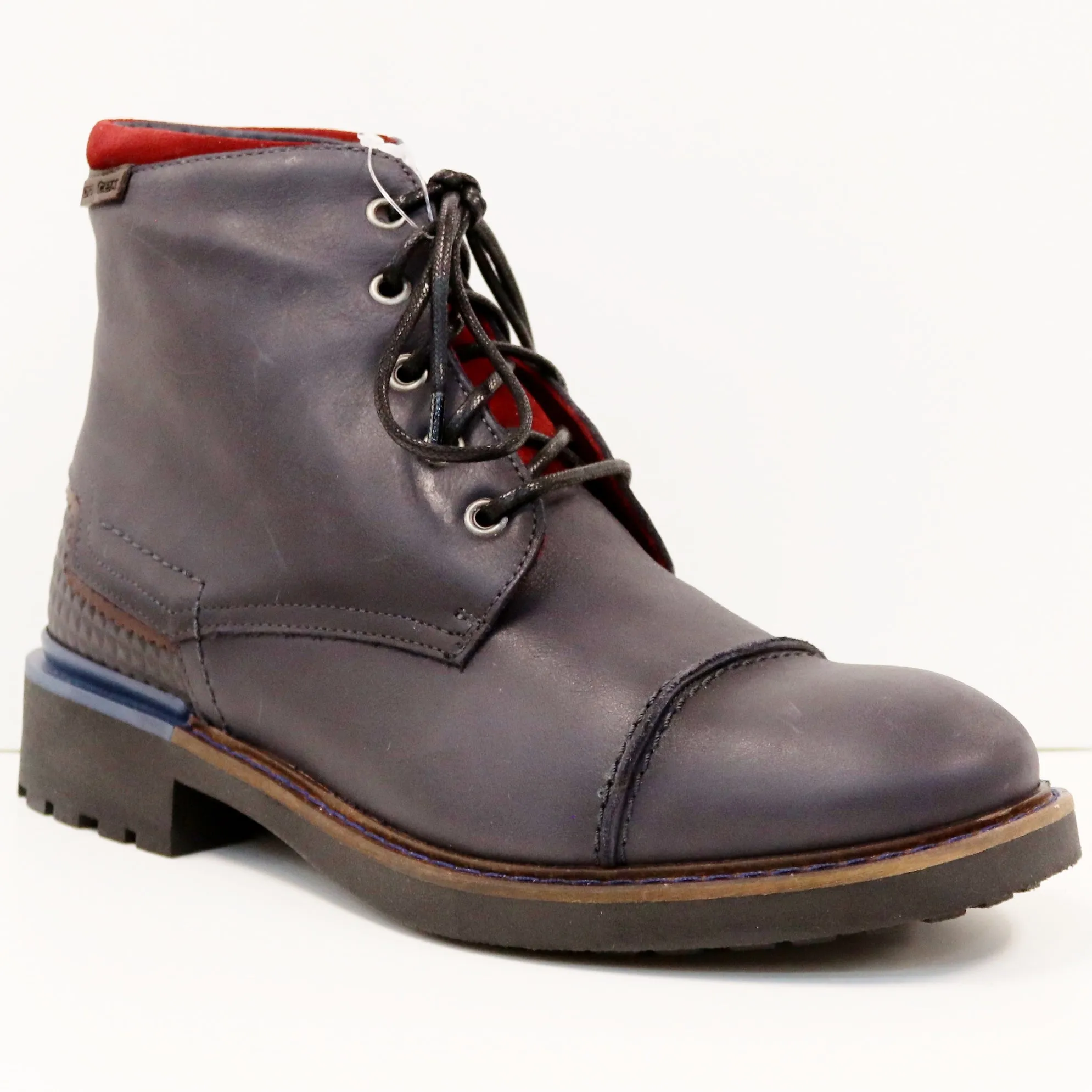 CAP TOE WATERPROOF BOOT