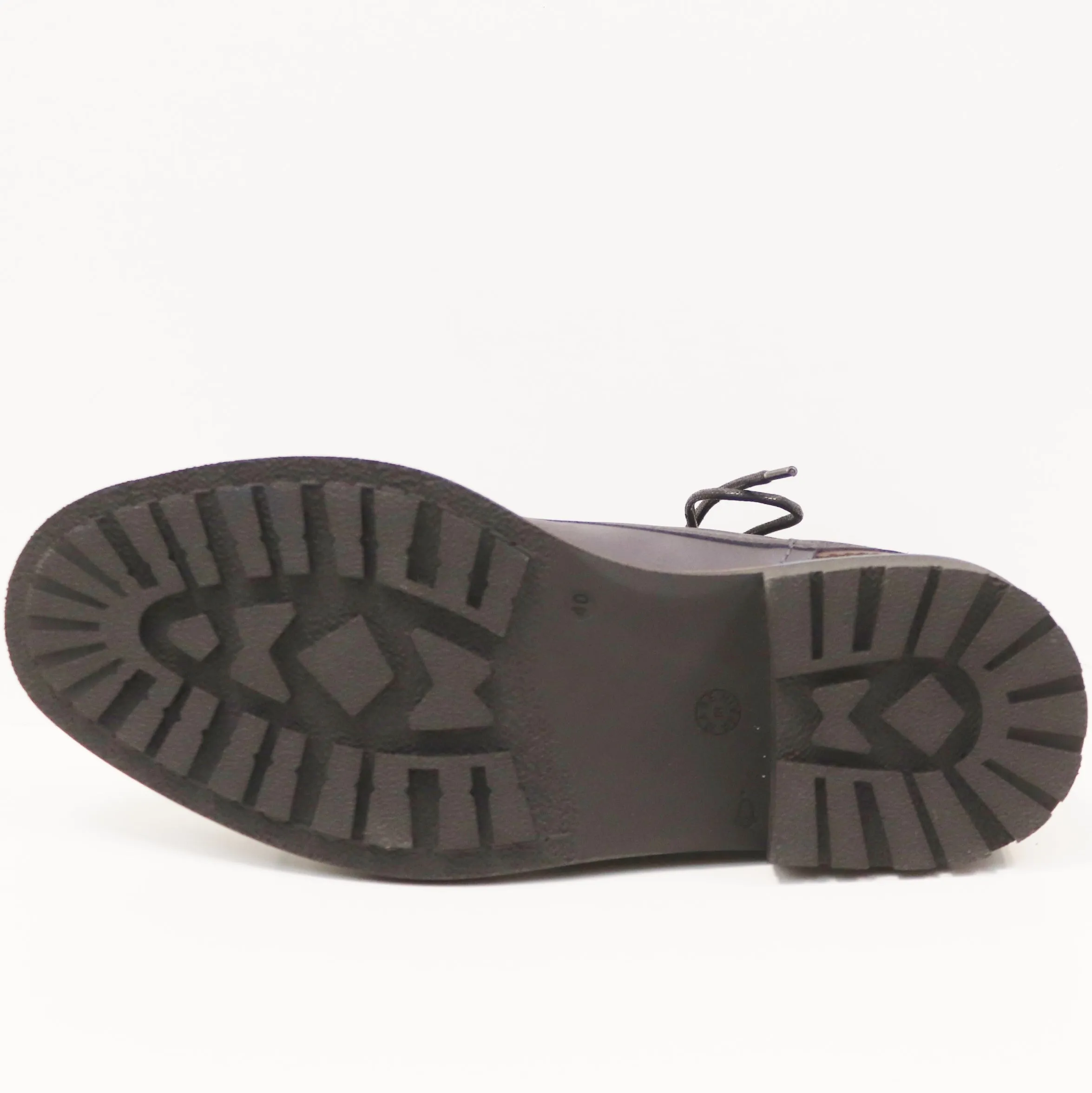 CAP TOE WATERPROOF BOOT