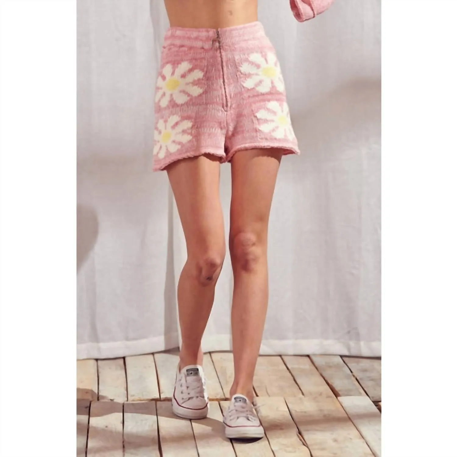 Daisy Shorts In Pink