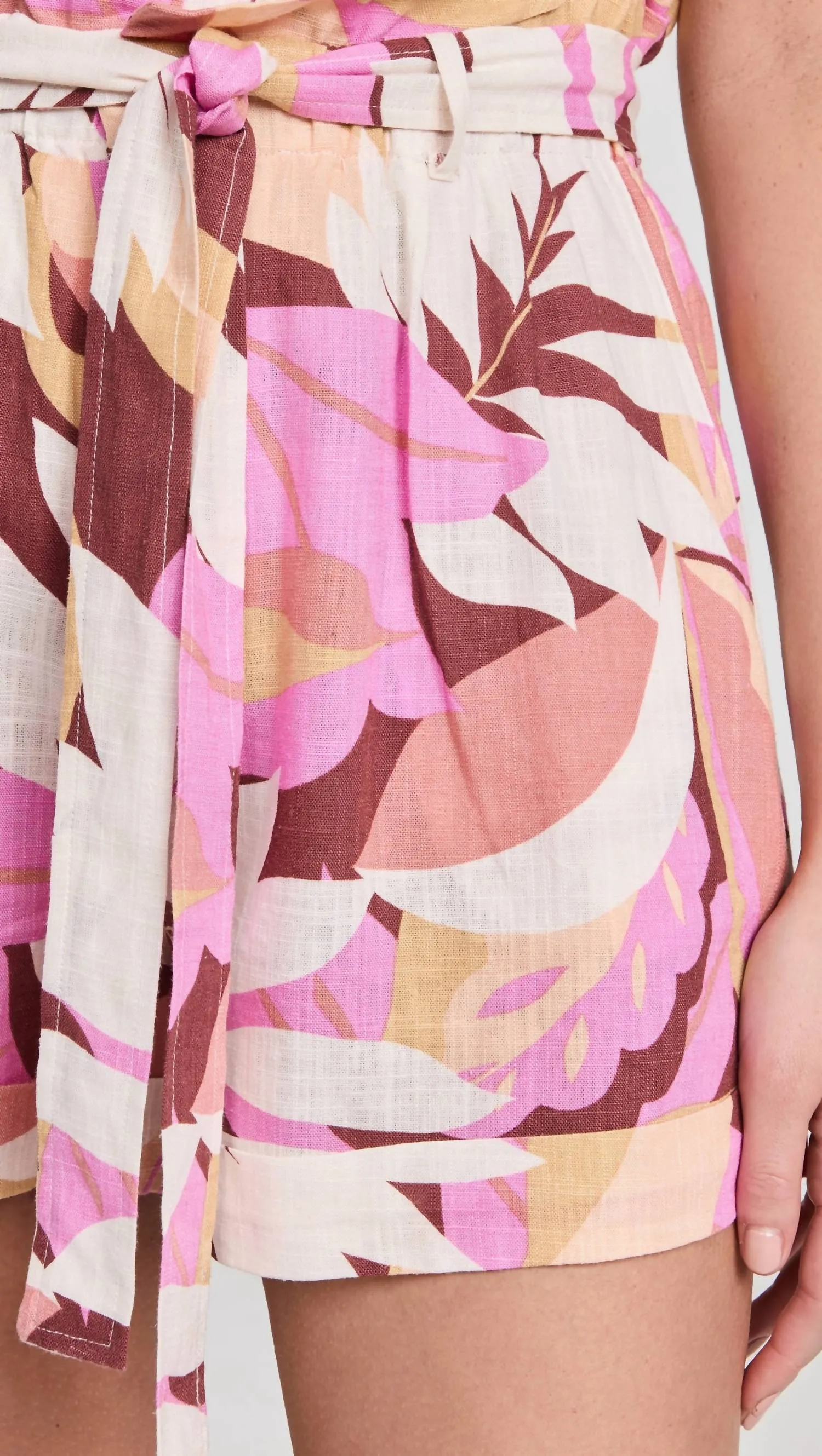 Kali Paperbag Short In Pink/multi