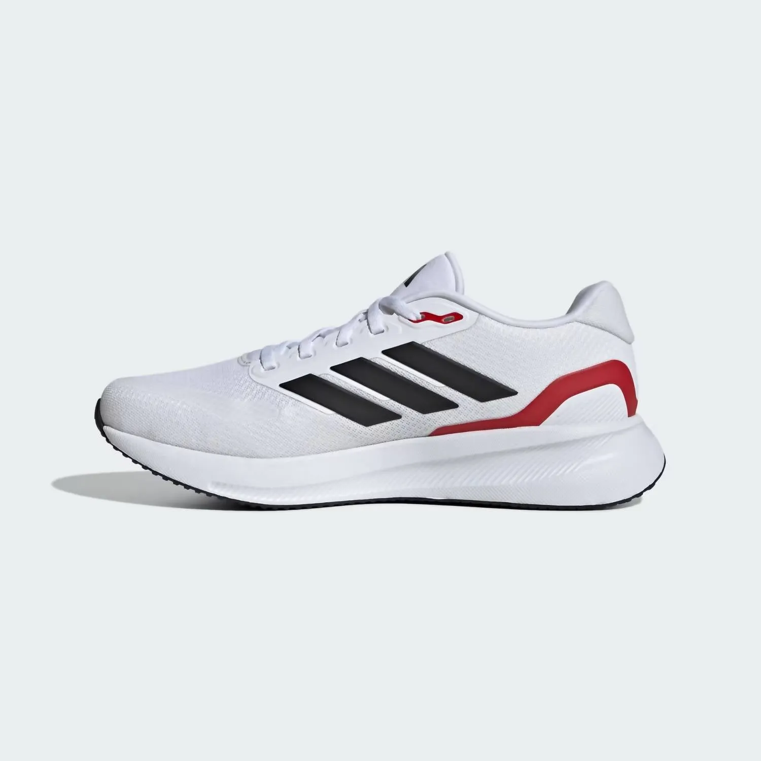 Men's Runfalcon 5 Wide Running Shoe In White/black/scarlet
