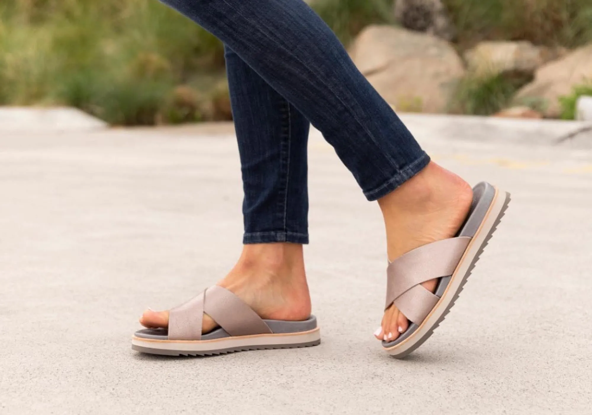 Merrell Womens Juno Slide Comfortable Leather Slides Sandals Merrell Shoes