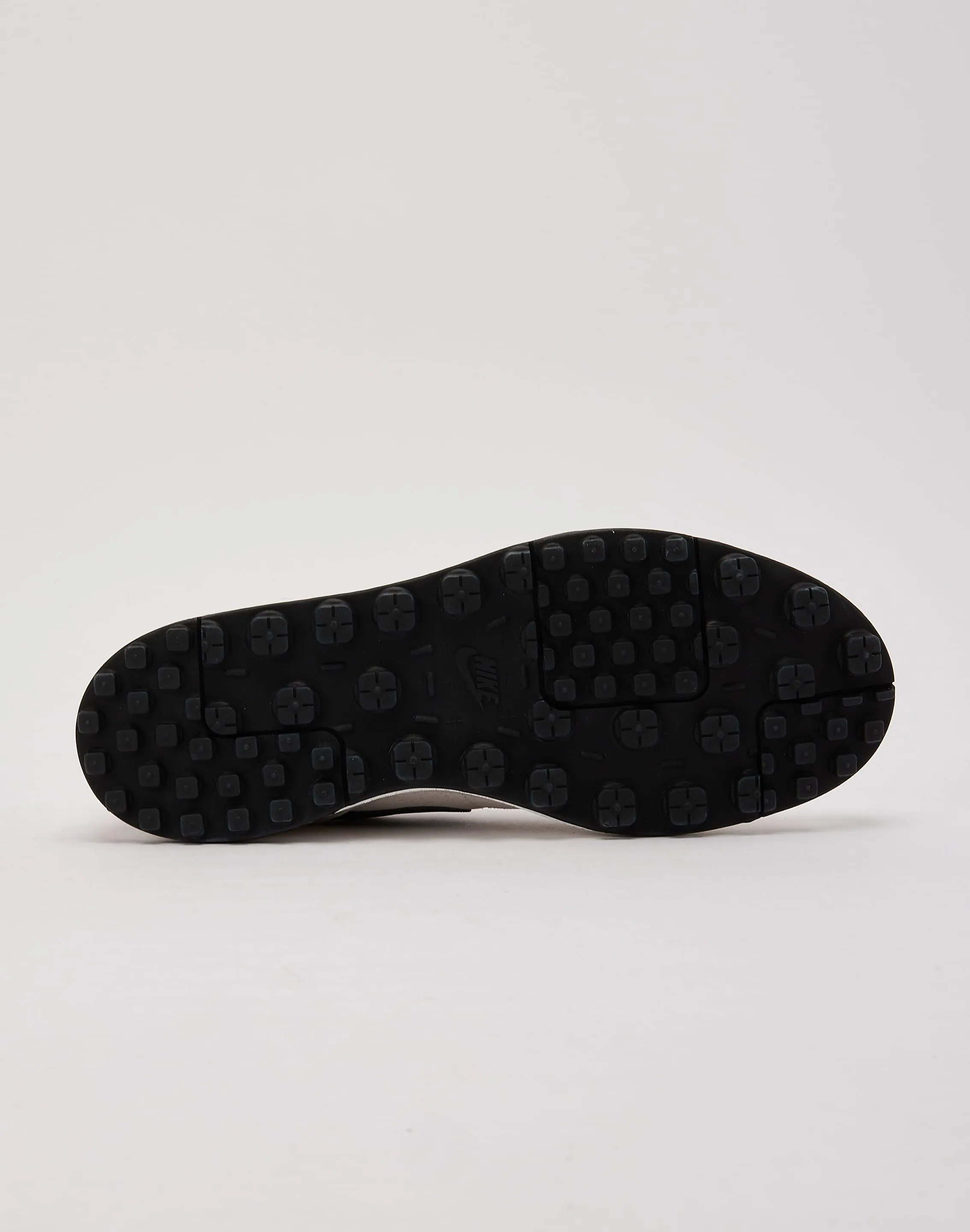Nike C1TY