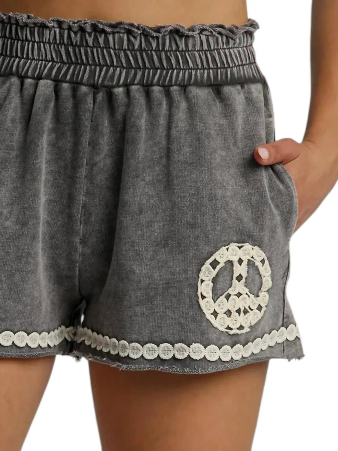 Peace Out Shorts In Charcoal