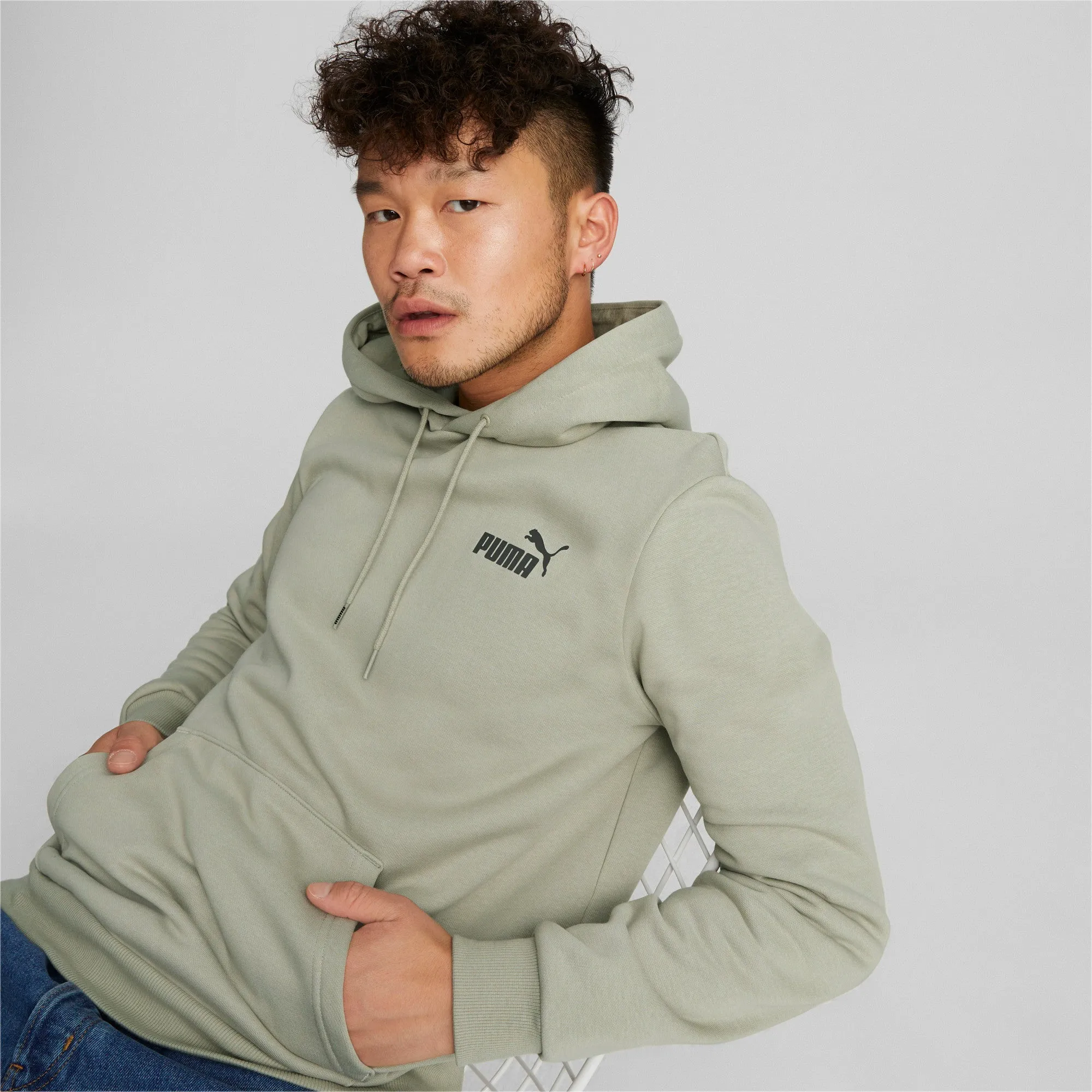 PUMA Men's Essentials Small Logo Hoodie