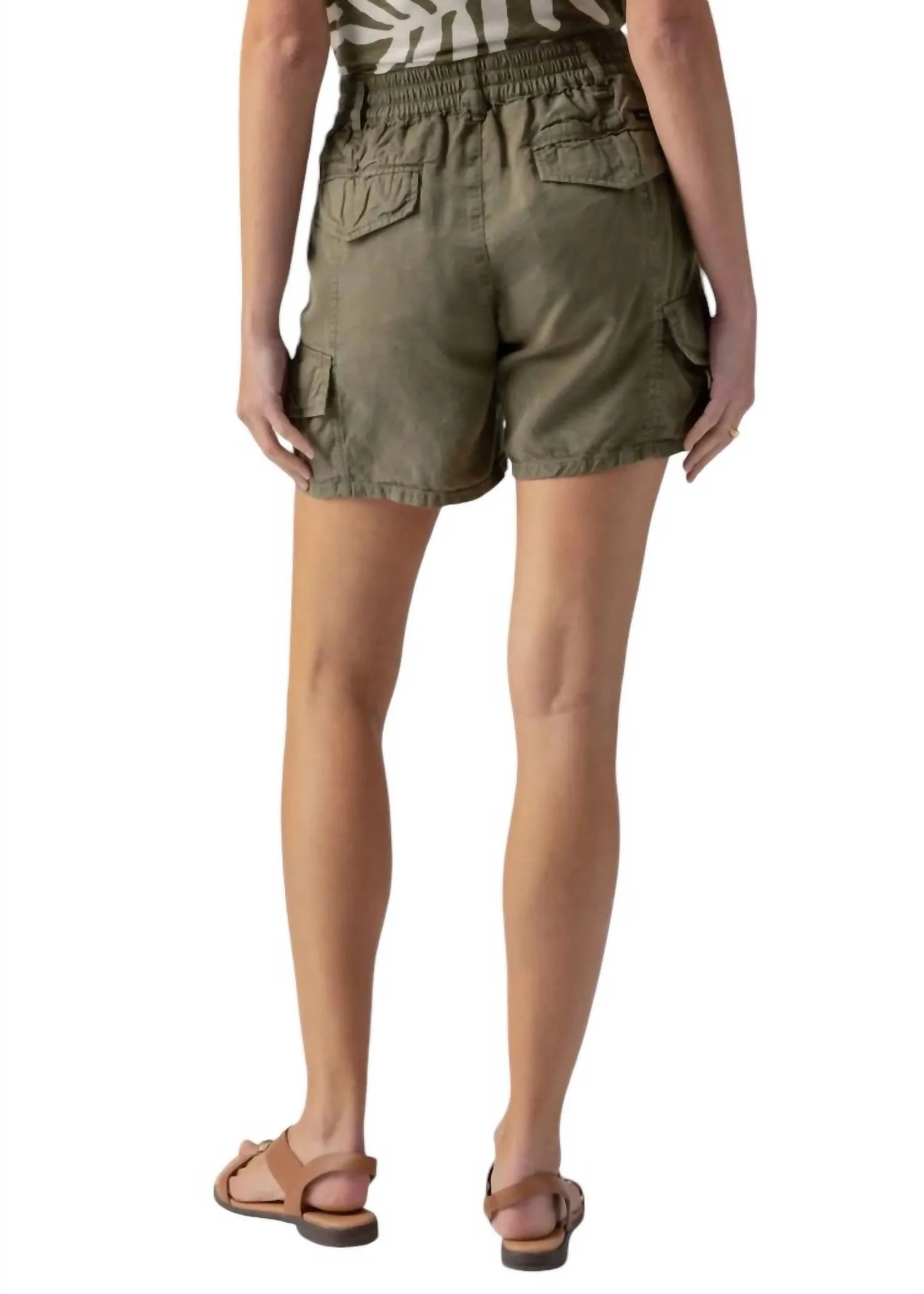 Relaxed Rebel Short In Burnt Olive