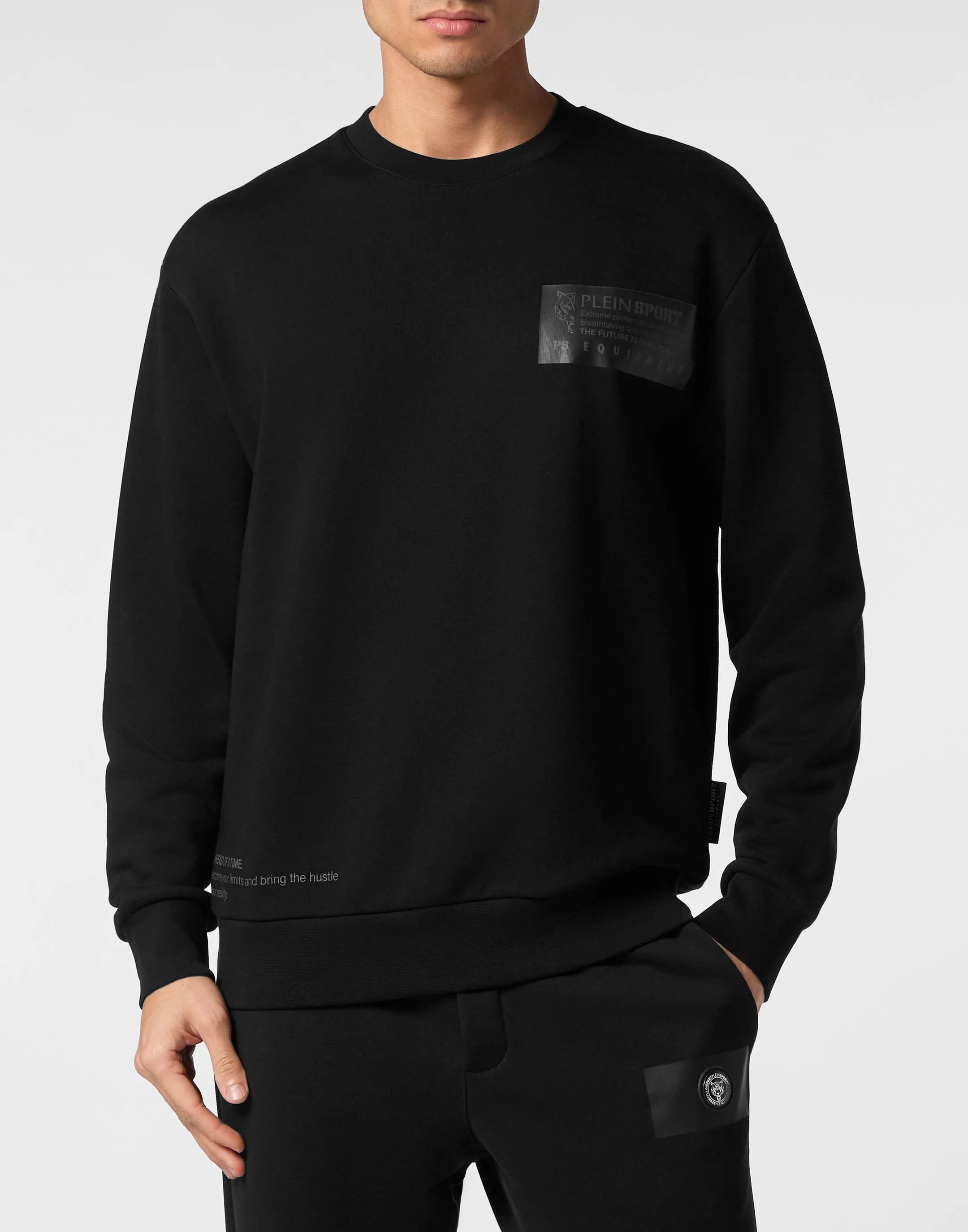 Roundneck Sweatshirt