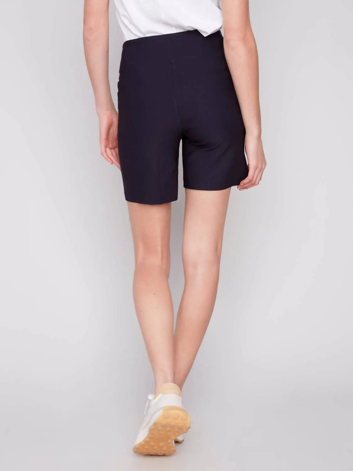 Smooth Stretch With Pocket Short In Navy Blue