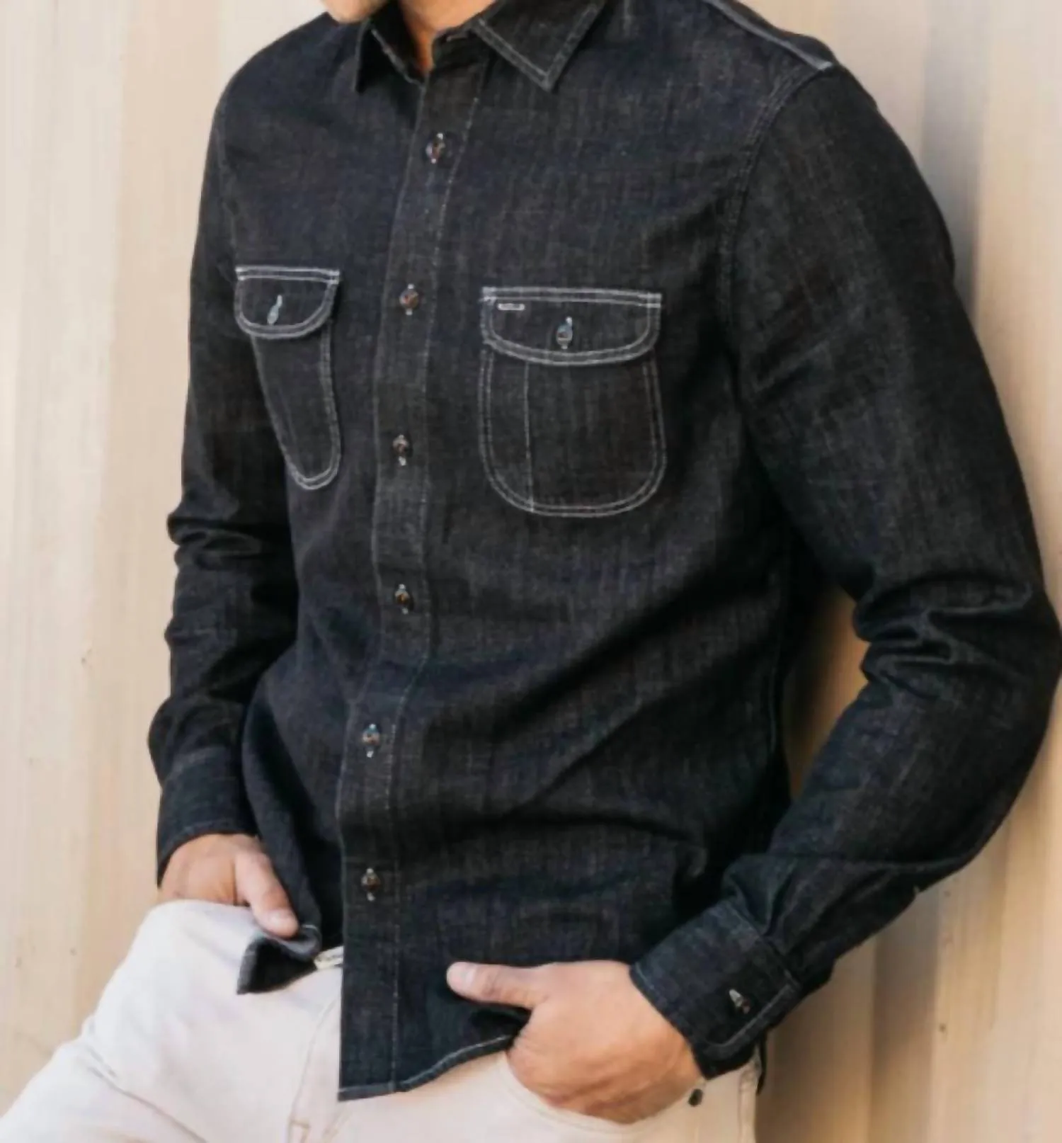 The Brace Shirt In Loose Weave Black
