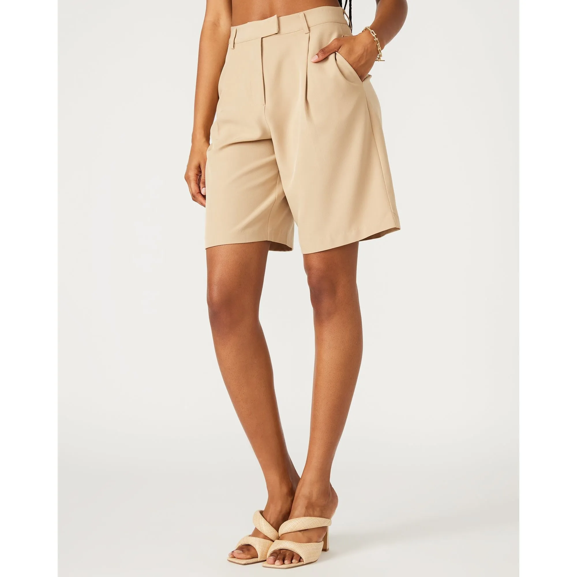 Therese Shorts Khaki