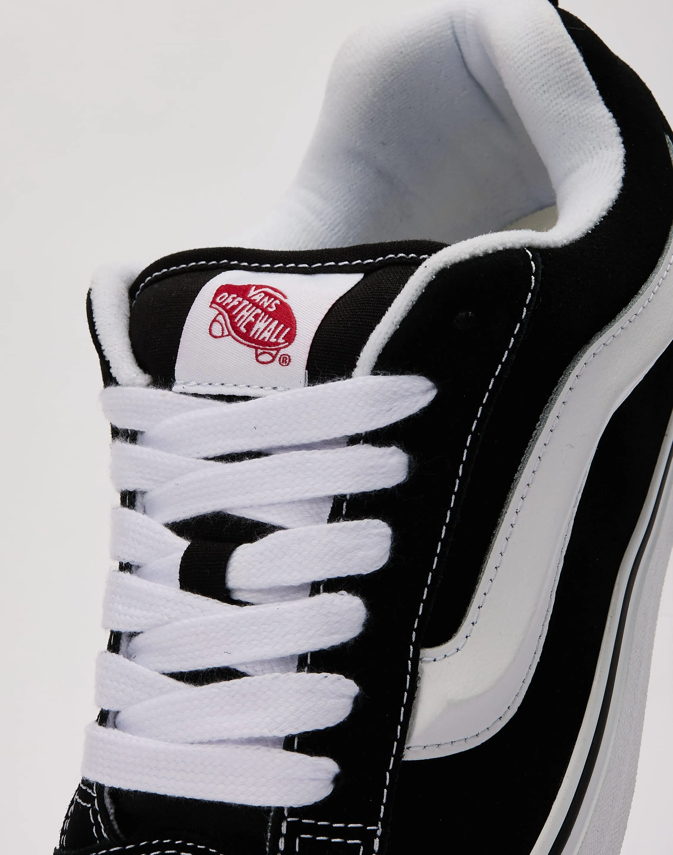 Vans Knu Skool