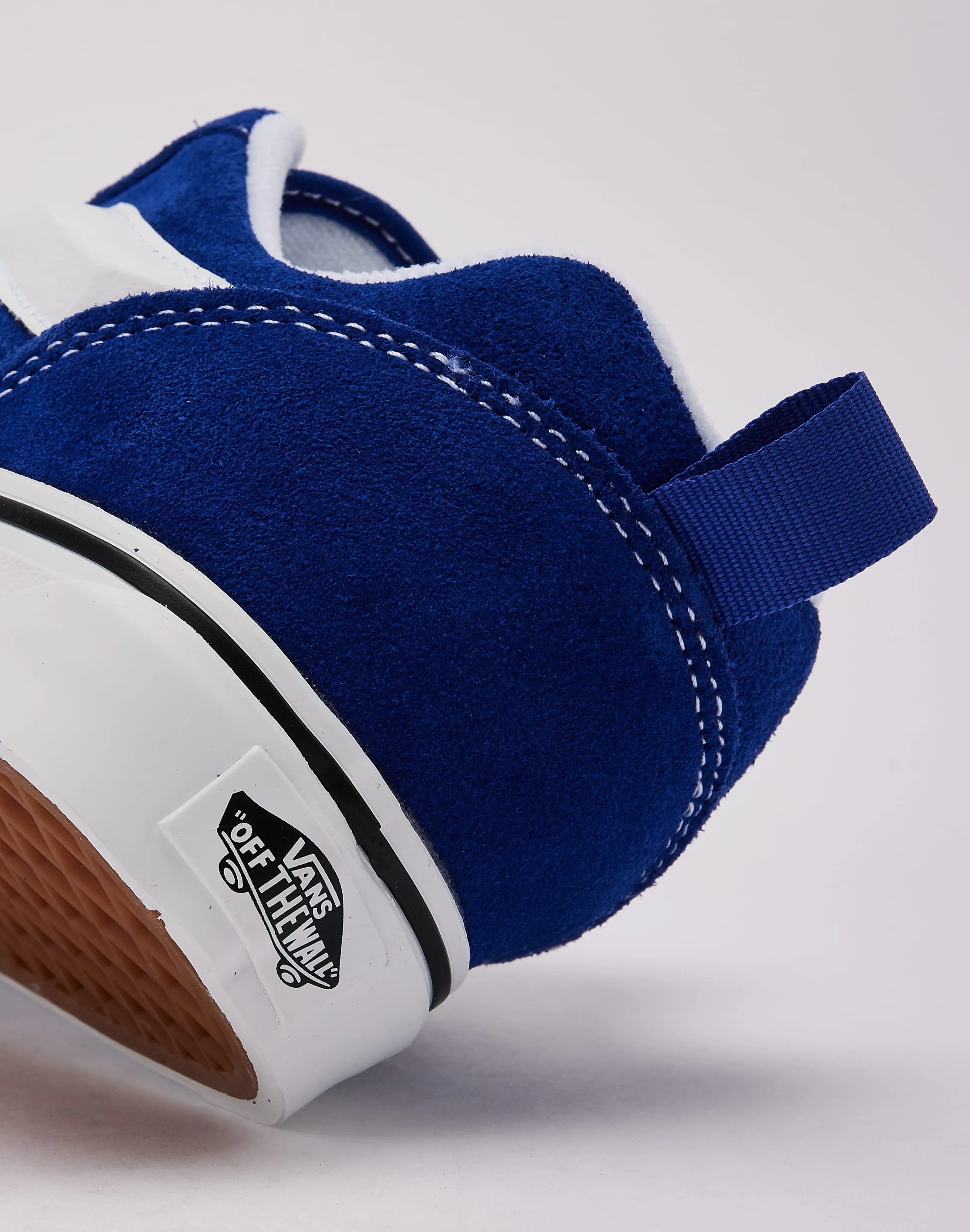 Vans Knu Skool