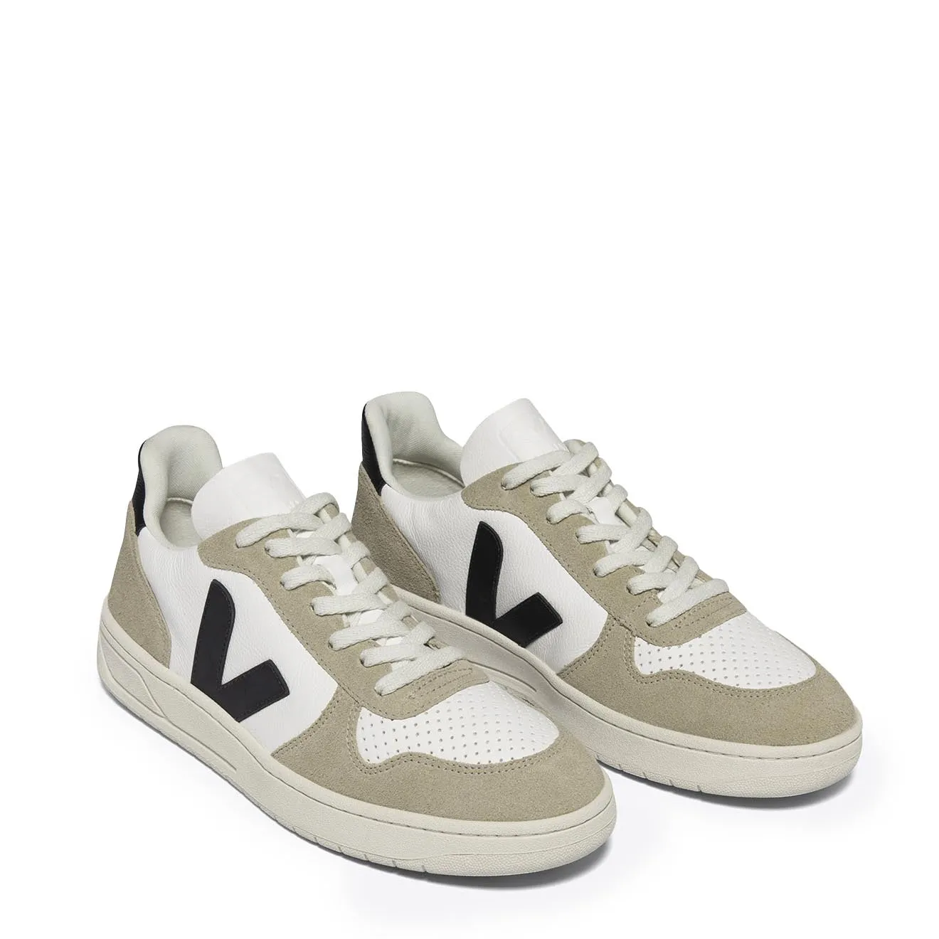 Veja V-10  Extra White Black Sahara Trainer